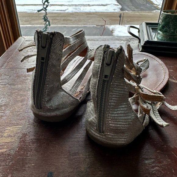 Bonnibel Zip-up Women’s Sandals - Picture 2 of 5